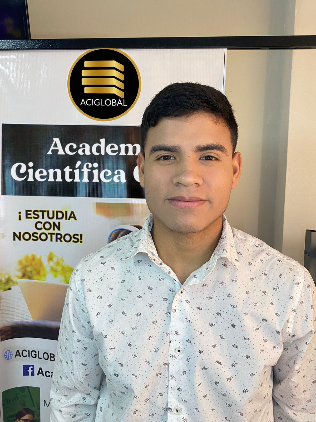 Lic. Angelo Espinoza